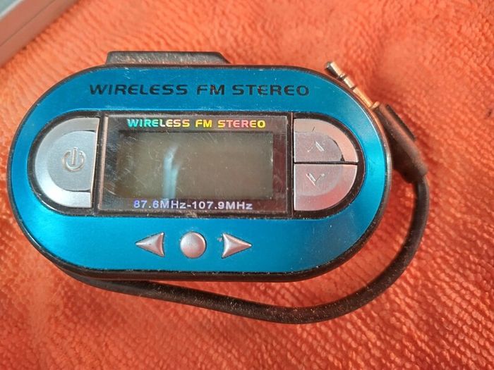 Wireless Radio FM Stereo Transmitter LCD W/ Car Charger For iPhone iPod MP3 Bluetooth