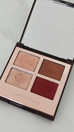 Charlotte Tilbury Fire Rose Eyeshadow Palette
