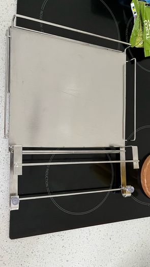 Folding shelf / countertop