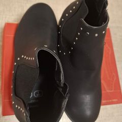 New Ankle shoes size 3