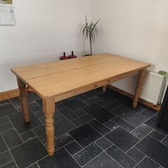 Kitchen table