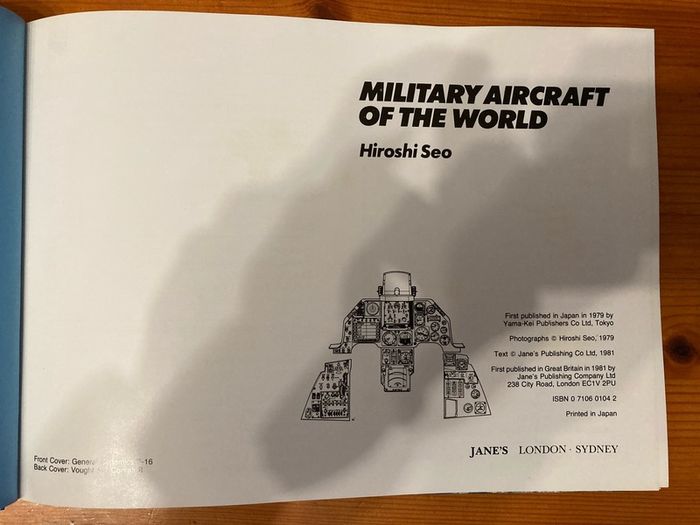 Military book:'Military Aircraft Of The World'