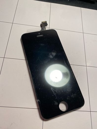 iphone5c black screen