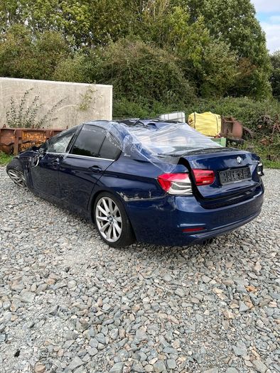 Breaking bmw 330e 2018 f30 I performance 3 series