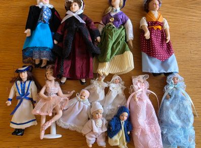 Dolls house dolls victorian style
