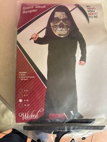 halloween costume (unisex) age 8-10yrs