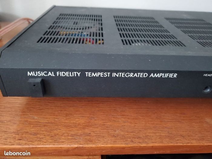 Hi quality hifi Music Fidelity Tempest integrated Amplifier