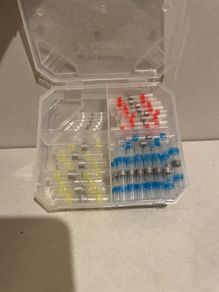 Wire connectors
