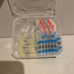 Wire connectors