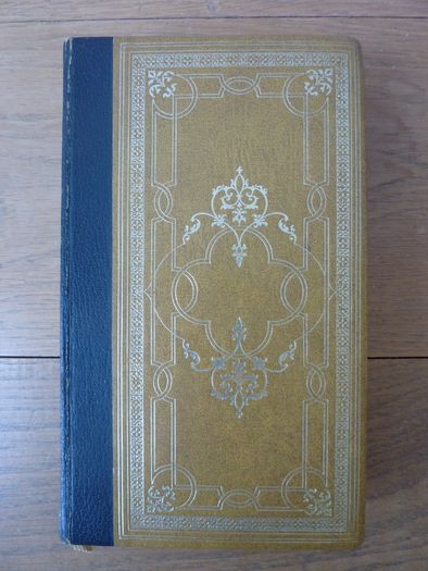 Charles Darwin book