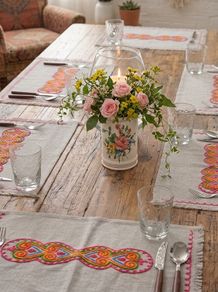 5 x vintage embroidered placemats