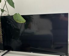 JVC 40 Full HD Smart Roku TV