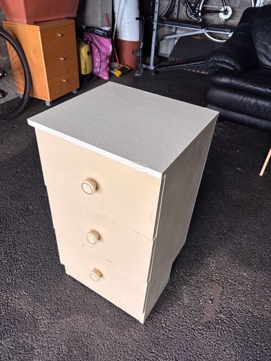Chest of Drawers