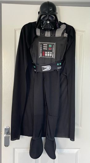 Darth Vader Halloween Costume (Age 7-8)