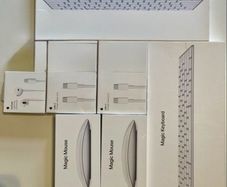 Apple empty boxes