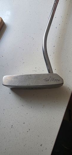 Maxfli putter