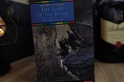 The Lord of The Rings ! The Two Towers ! by J.R.R Tolkien ! Modern Classics Edition ! 2001 ! by HarperCollins !