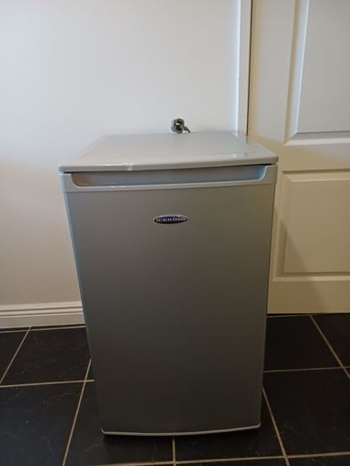 Undercounter freezer
