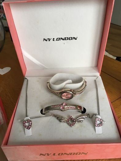 Ny London watch set