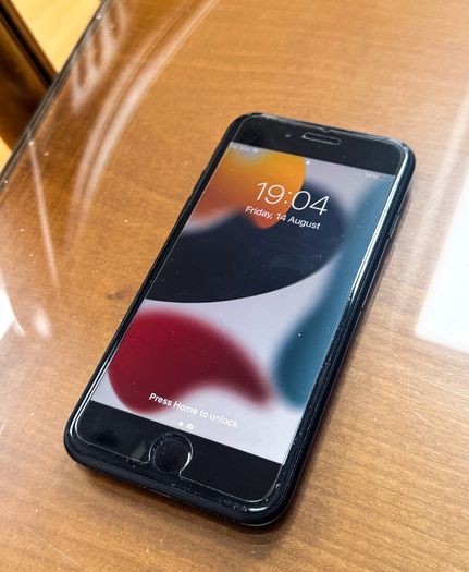 iPhone 7 Unlocked perfect working very good condition