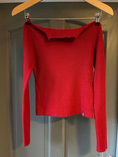 PULL&BEAR deep red knitted jumper size 8