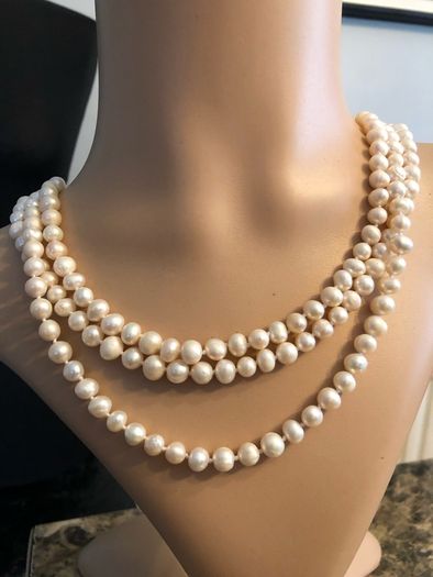 pearl necklace
