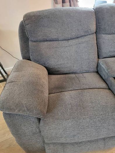 2 seater couch electric console armrest with storage