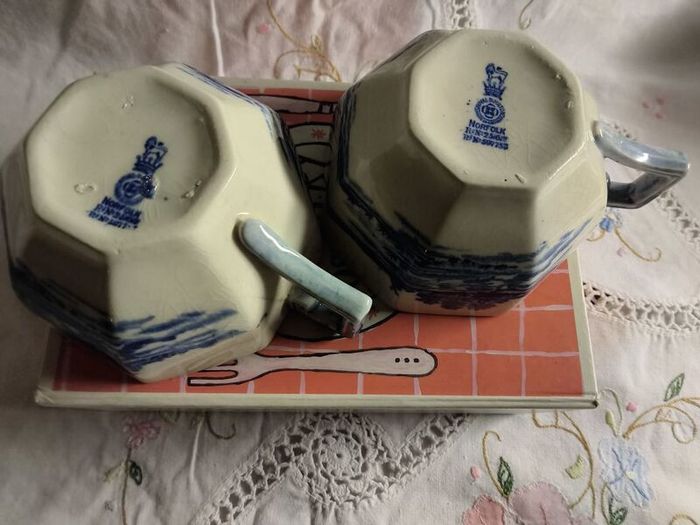 royal Doultan Norfolk cups, vintage cups, Art Deco cups