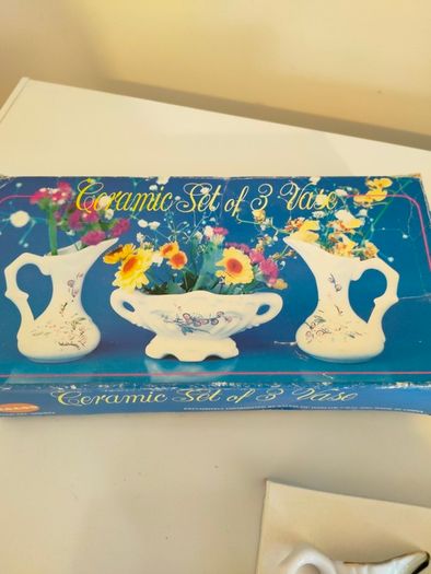 Vintage miniature vase set.