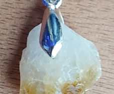 18 ct Citrine Crystal on 925 Silver pinch-bail