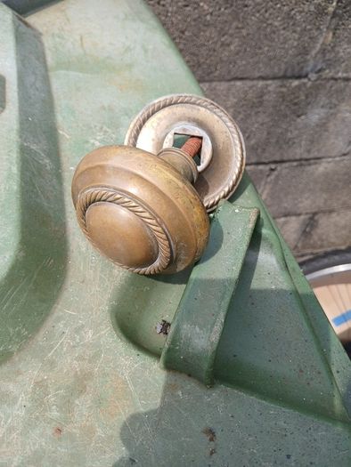 Door knob