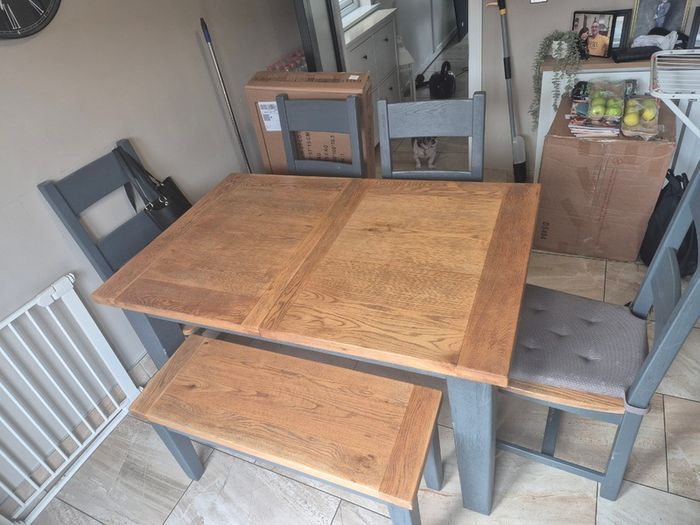 Dining room table