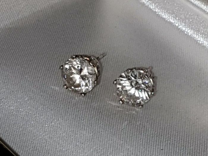Hallmarked Silver Vintage Solitaire Earrings