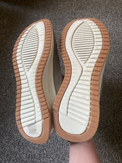 sketchers women
