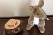 2 Small Collectible soft toys kangaroo and Beaver