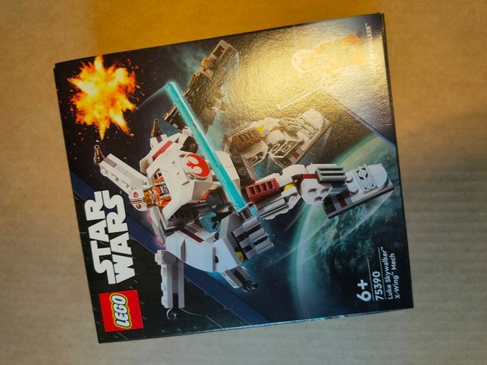 75390 LEGO Star Wars Luke Skywalkers Mech Retired