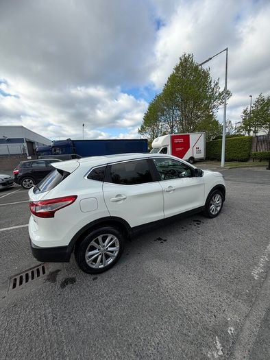 Nissan qashqai 2014 High spec manwal new nct