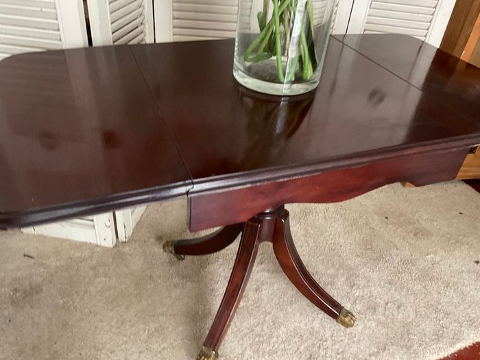 Antique mahogany drop leaf Pembroke table