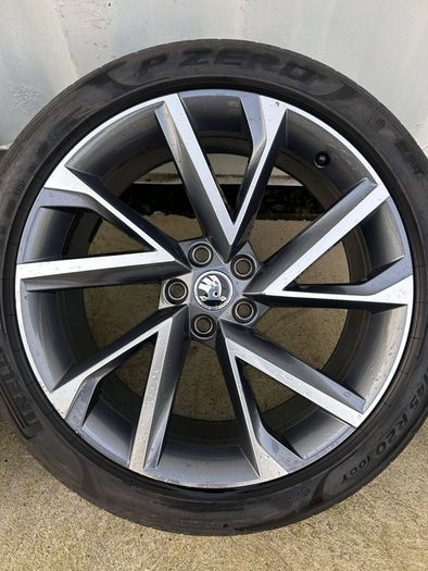 Genuine Skoda Vega Sportline 20" Alloy Wheels