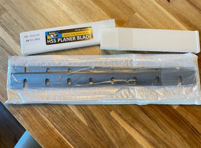 Dewalt DW733 DW7332 Thickness Planer blades Brand New