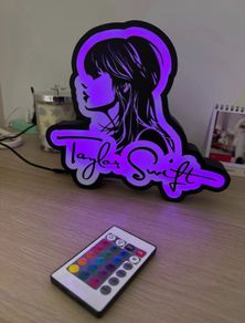 Taylor Swift Lightbox
