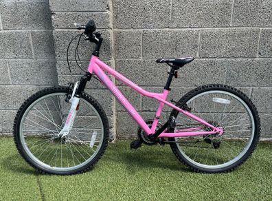 'Monaco' pink mountain bike