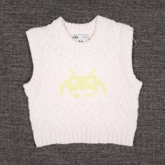Zara Cream White Cable Knit Space Invaders Pixel Graphic Sleeveless Jumper Vest Size M