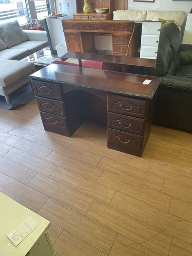 vintage dressing table