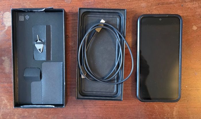Samsung Galaxy S23 FE + Spigen Case, Mint condition