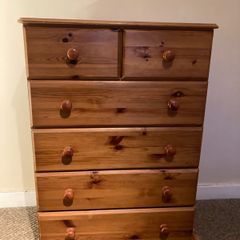 Tall Boy Pine in great condition