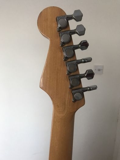 Fender MIJ Strat 1984-87 E9 Serial