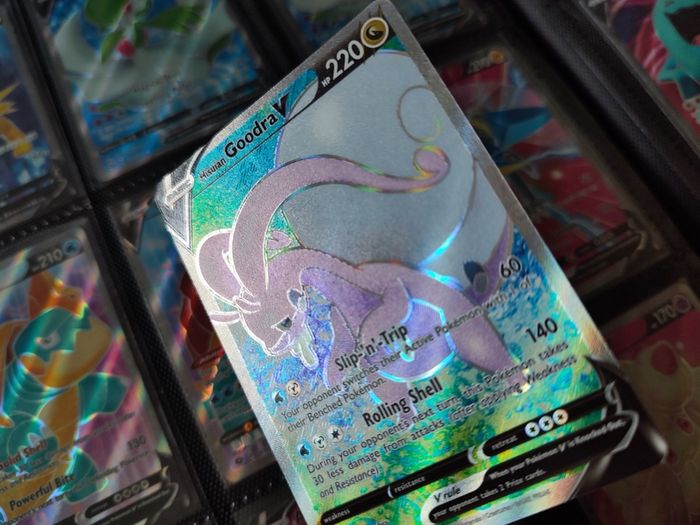 Hisuian Goodra V ! Full Art ! Ultra Rare ! from Lost Origin Set ! 2022 ! Pokemon Card !