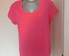 Pink C&A stretchy top size UK18/20 EU46/48 Postage included