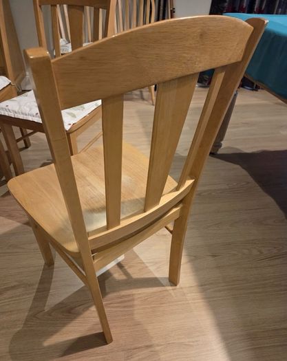 Extendable Dinning Table with Chairs
